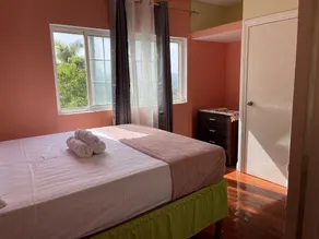 Skyline Suites Villa Guest house - Image 4