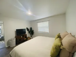 1  Bedroom in the Heart of Sebastian - Image 5