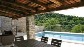 Villa Kentic Stone Semesterhus med pool och fantastisk utsikt - Image 4