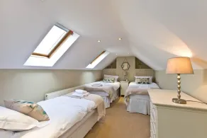 Burrs Farm , Chelmorton sleeps 22 with hot tub - Image 4