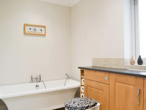 5 Schlafzimmer Unterkunft in Dearham, near Maryport - Image 3