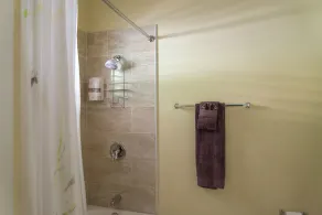 Claudeville Condo - Image 2