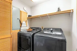 Luxury Vacation Cabin on the White River - Image 2