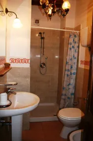 LA CASA DI CATIA ist ein familienfreundliches Toskana Ferienhaus mit Pool im Chiana Tal - Image 2