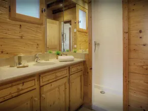 Chalet Hollygotty - OVO Network - Image 4