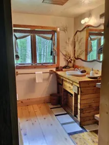 Mountain River Chalet Romantique - Image 2