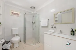 Kozyguru | Ashfield | Cozy 4 Bedroom House - Image 2