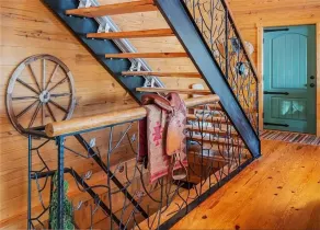 Rustic/Modern Lodge near French Lick - Groups and Families - Image 3