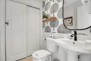 Private pool and close to beach! Near shopping and dining! - Image 4