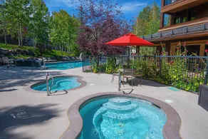Highlands Lodge in Beaver Creek by Elevation Accommodations - Image 2