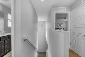 Calm & Cozy 3 Bedroom - Manhattan Beach Inspired Home - Image 3