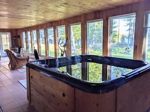 Serene, Spacious Waterfront Cottage in Kawartha Lakes w. Hot Tub. Pet-Friendly! - Image 2