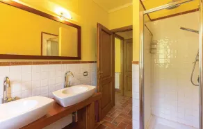 Splendida casa a Camaiore LU con cucina - Image 3
