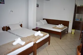 Galanis Studios and Apartments - Image 3