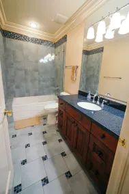 Family Reunion Lodge w/Pool,Pickleball near Bryce & Zion,13 Bed,9 Bath,sleeps 62 - Image 5