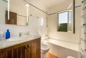 Schönes Ferienhaus \"Bini S Aigo\" mit Meerblick, WLAN und Pool - Image 3