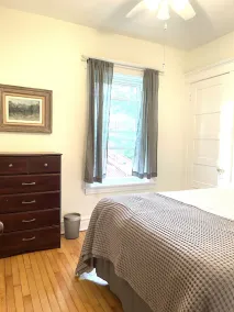 Clean and Comfy Updated Apt in Convenient Location - Image 4
