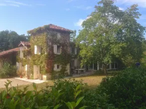 Enchanting stone farmhouse, pool, tennis court and several hectares of grounds. - Image 4