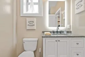 Modern Contemporary apartment - Image 5