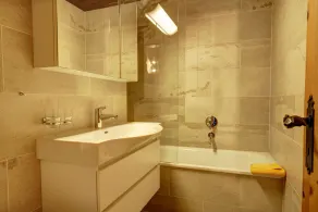 1 1/2-room flat with mountain view on the 6th floor - Image 2
