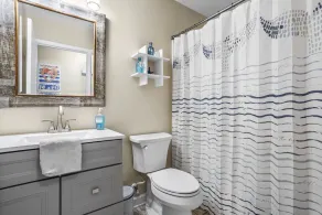 Centrally Located Cute Pet friendly 3b/2b in Golf Cart district of Ocean Springs - Image 5