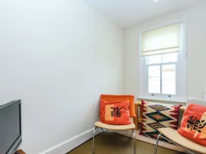 3 bedroom accommodation in Yarmouth - Image 2