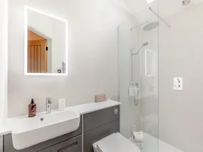 5 Bed in Litton oc-l31793 - Image 2