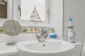 <br>Ploughman’s Poet cottage is within a semi rural setting. - Image 5