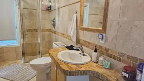  Experience Blissful Lakeside Living: Retreat with Stunning Views, Beach Access - Image 3