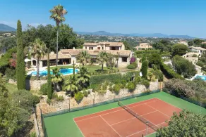 Luxurious Villa with Pool, Tennis Court, Pétanque, Bar, Pizza Oven, and Sea View - Image 2
