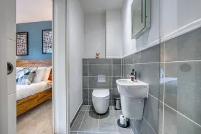 Two Bed Room City Apartment Southampton near Ocean Village, Sleeps 6 - Image 2
