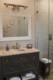 ~Family & Pet Friendly Mountain Retreat~ Steam Shower~ 5 minutes from lake! - Image 2