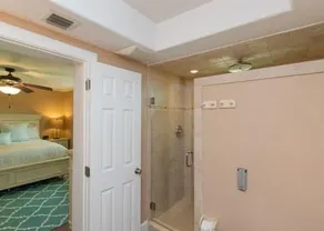 Islamorada Boaters Paradise with 70' Dock and private beach access.. - Image 3