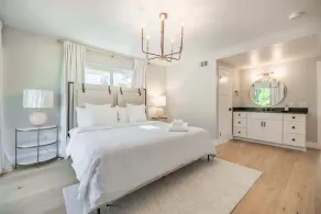 @ Marbella Lane - Cozy Modern Home w/ Relaxing Design & Pool - Image 5