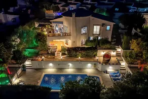 VILLA SERENE, Moraira 4 ensuite bedrooms, walking distance to shops, restaurants - Image 4