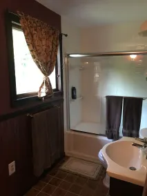 Hunter Hideaway 4BR Ski on Ski off Hunter Highlands Condo - Image 3