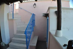 Prestigefyldt hus i den gamle bydel i Otranto, overfor slottet, havudsigt. - Image 2