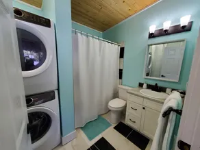 Meadow View Guest House, covered parking and only 10 minutes from ski hill - Image 3