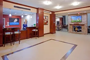 2 Bedrooms | Free Breakfast + Outdoor Pool - Image 3
