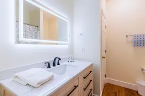 Calypso Cottage in Old Town Bluffton in the Heart of Historic Old Town - Image 3