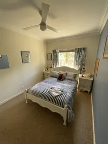 Family farm retreat, big outdoor alfresco areas, with emus - Image 3