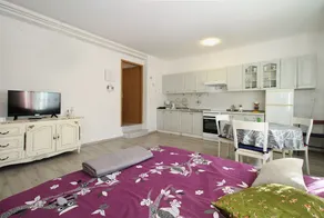 Apartment 1236/11796 (Istria - Liznjan), 1500m from the beach - Image 4