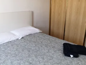 Geräumige 2-Zimmer-Wohnung mit Parkplatz in Villanúa - Image 3