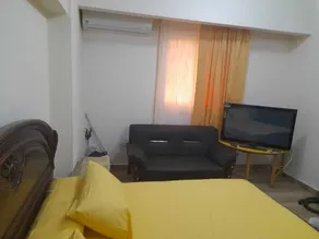 Lovely 2 Bedroom Home Super close from new Cairo ٍ شقة فندفية - Image 5