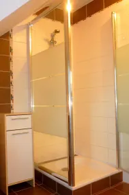 Apartment in Private House - Image 4