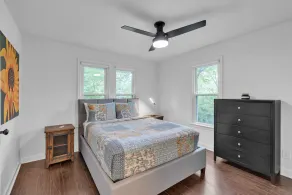 Relax and Unwind in the Heart of Fayetteville home - Image 5