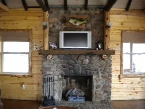 Lake Cabin on the Bluff - Image 2