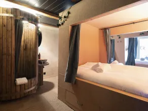 Peanut Medieval Lodge - Image 2