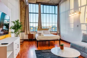 Sosuite at Independence Lofts - Callowhill - Image 4