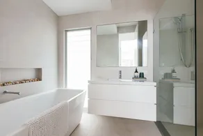 Drift Luxury Beach House 200m from Avoca Beach - Image 3